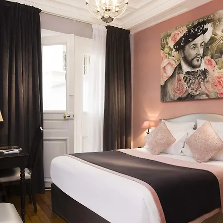 & De Latour Maubourg Paris