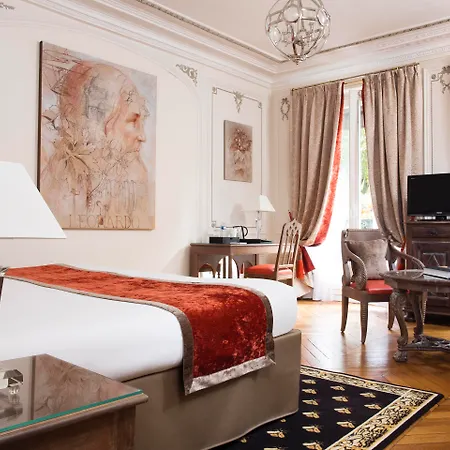 Hotel & De Latour Maubourg 4*