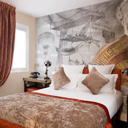 & De Latour Maubourg Отель 4*