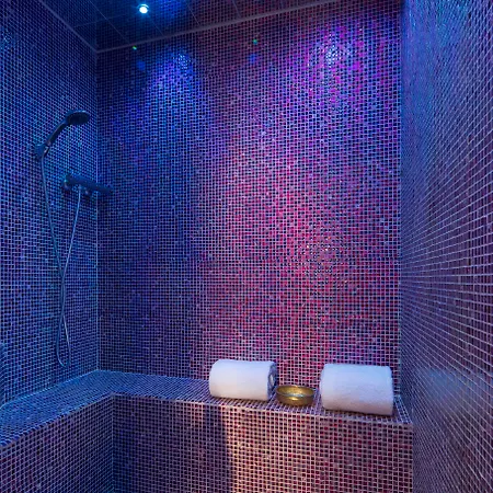 Hotel & De Latour Maubourg 4*